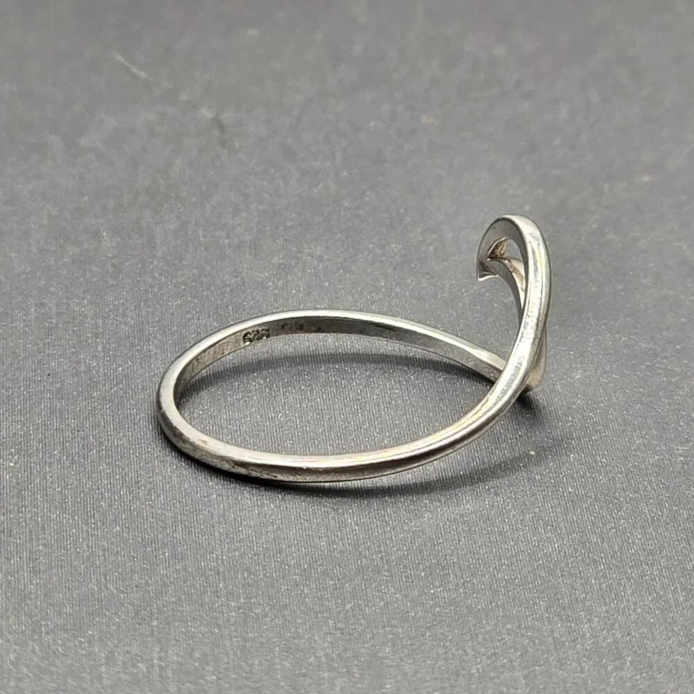 VTG Sterling Silver Wave Ring Size 8 Openwork Minimalist Abstract Wire Design - Picture 4 of 7